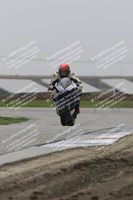 media/Nov-29-2025-TrackDaz (Sat) [[10ae2d9bce]]/A Group/Session 4 (Wheelie Bump)/